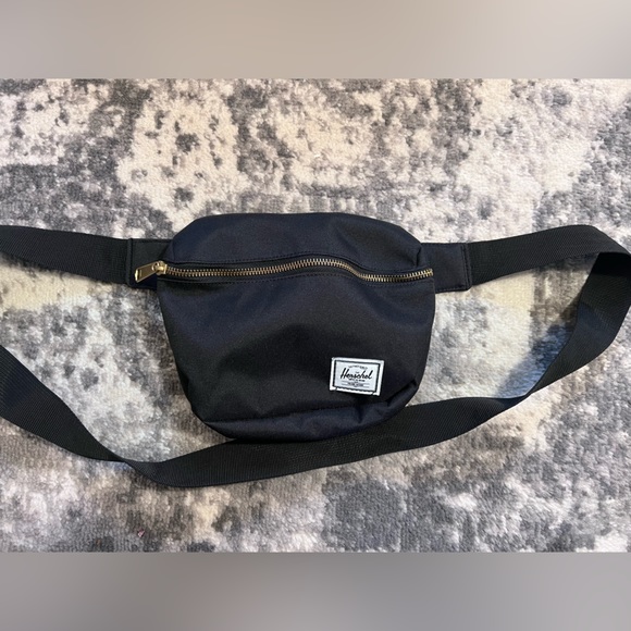 Handbags - Herschel fanny pack